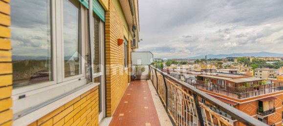 2 bedrooms Apartment in Rome, Italy No. 345543 2