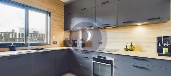 4 chambres Maison à Châtenay-Malabry, France No. 166549 3