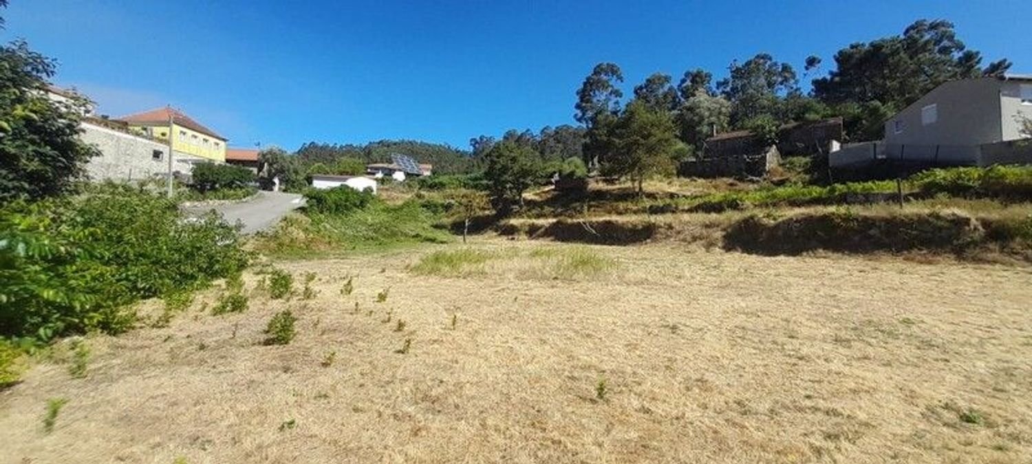 Terreno en Couto de Esteves, Portugal 2020 m² No. 216868