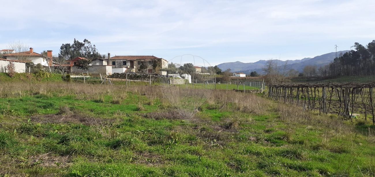 Grundstück in Arcos de Valdevez, Portugal 3500m², Nr. 92855