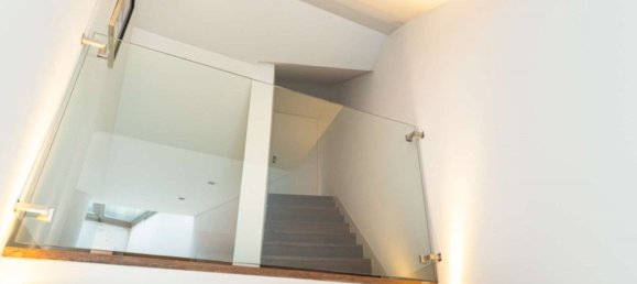 3 bedrooms House in Porto, Portugal No. 125099 7