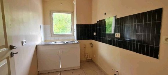 2 bedrooms Apartment in Maintenon, France No. 88589 4