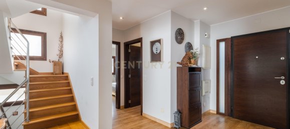 5 bedrooms Villa in Cascais, Portugal No. 133164 26