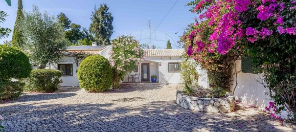 Casa de 4 dormitorios en Mexilhoeira Grande, Portugal No. 30438 13