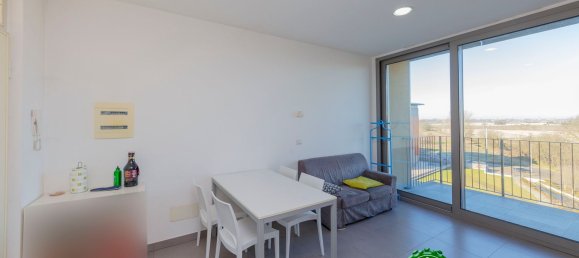 Квартира с 3 комнатами в Павия, Италия № 111560 2