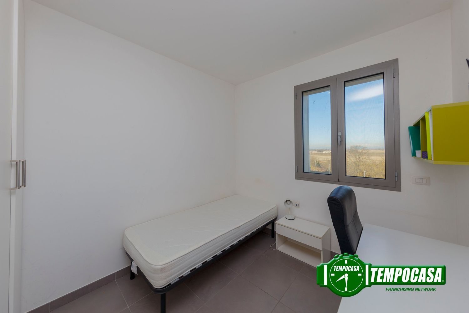 Квартира с 3 комнатами в Павия, Италия № 111560