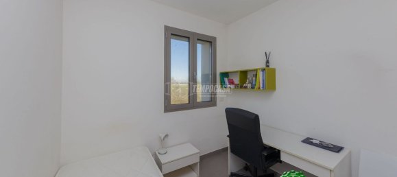 Квартира с 3 комнатами в Павия, Италия № 111560 3