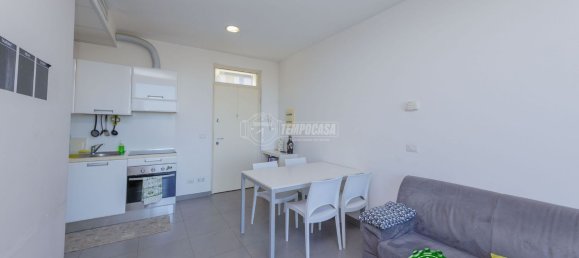 Квартира с 3 комнатами в Павия, Италия № 111560 16