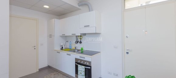 Квартира с 3 комнатами в Павия, Италия № 111560 17