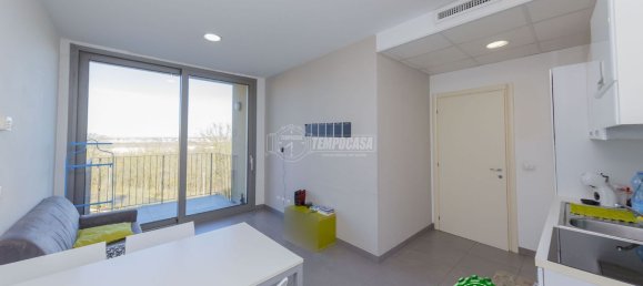 Квартира с 3 комнатами в Павия, Италия № 111560 15