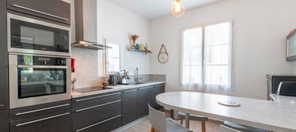 Casa de 3 dormitorios en Mont-de-Marsan, France No. 335926 3