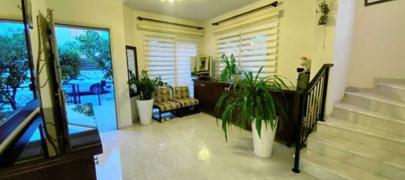 3 Schlafzimmer Gewerbliche Immobilie in Germasogeia, Cyprus, Nr. 18596 5