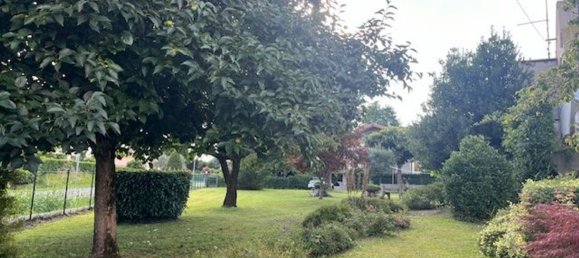 4-salle Villa à Udine, Italy No. 260972 13