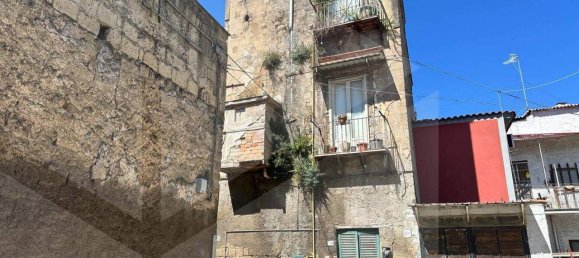 4 rooms House in Pomigliano d'Arco, Italy No. 21351 3