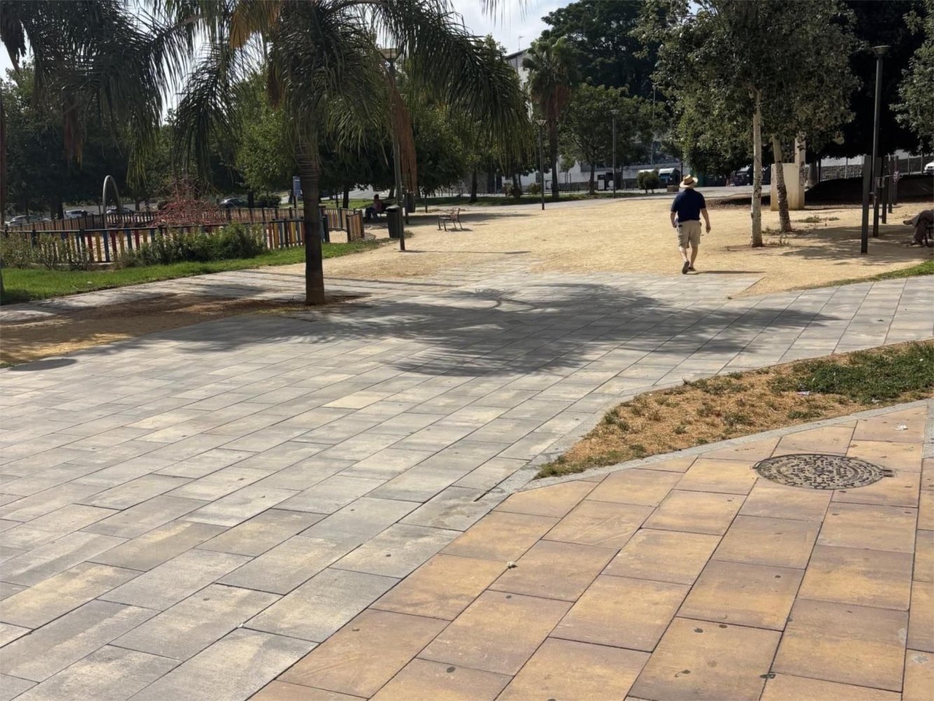 140m² Commercial property in Huelva, Spain No. 207134