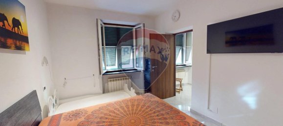 2-Zimmer Wohnung in Genoa, Italy, Nr. 2947 2