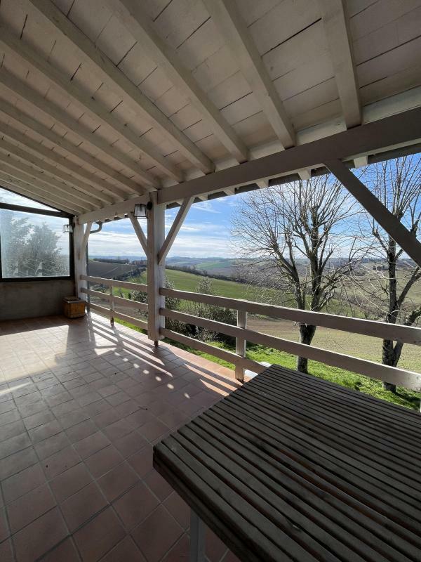 3 bedrooms House in Caignac, France No. 296758