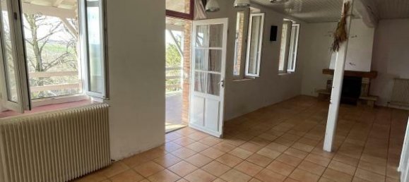 3 bedrooms House in Caignac, France No. 296758 3