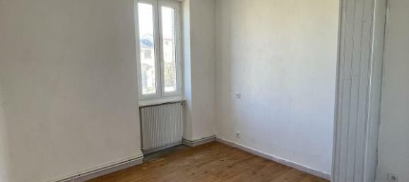 3 bedrooms House in Caignac, France No. 296758 5