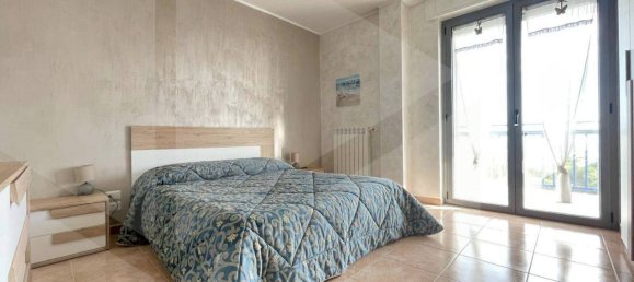 Apartamento de 1 dormitorio en Manfredonia, Italy No. 22079 35