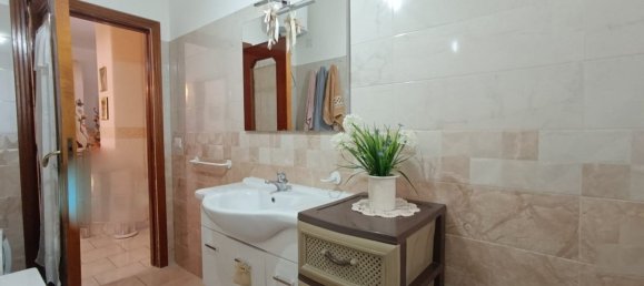 Квартира с 3 спальнями в Квалиано, Италия № 120441 4