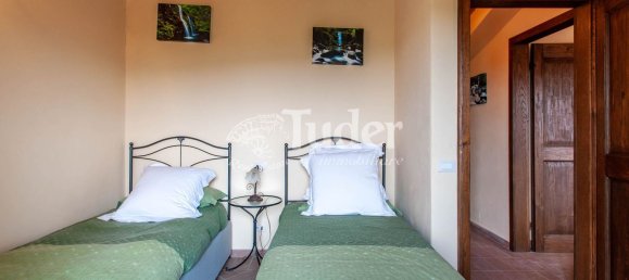 6 rooms House in Avigliano Umbro, Italy No. 76181 16