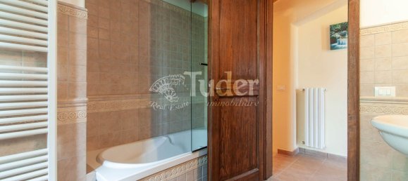 6 rooms House in Avigliano Umbro, Italy No. 76181 17