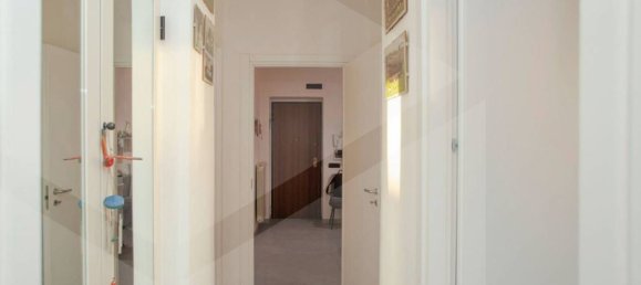 2 rooms Apartment in Limbiate, Italy No. 18916 13