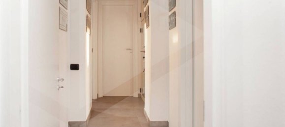 2 rooms Apartment in Limbiate, Italy No. 18916 12