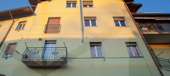 2 rooms Apartment in Limbiate, Italy No. 18916 20