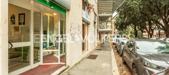 2-Zimmer Gewerbliche Immobilie in Rome, Italy, Nr. 103835 2