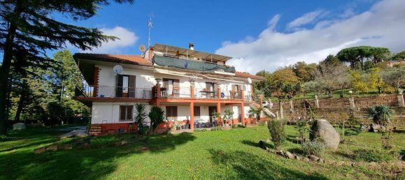 12 chambres Villa à Trevignano Romano, Italy No. 105988 13