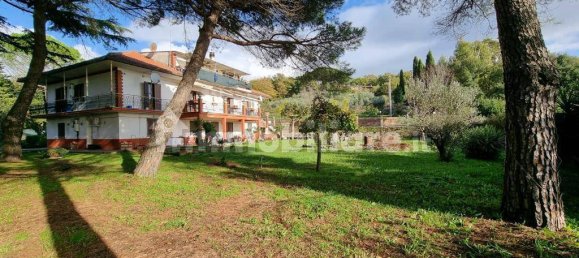 12 chambres Villa à Trevignano Romano, Italy No. 105988 9