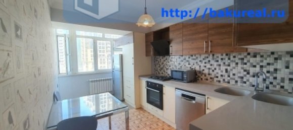 3 bedrooms Apartment in Baku, Azerbaijan No. 366 2