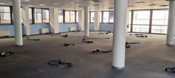 1926m² Office in Vercelli, Italy No. 89652 8