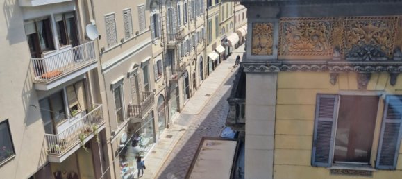 1926m² Office in Vercelli, Italy No. 89652 11