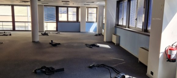 1926m² Office in Vercelli, Italy No. 89652 7