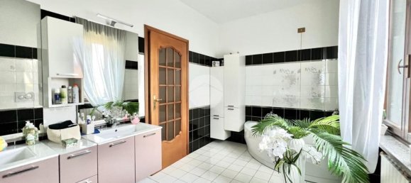 6 Schlafzimmer Villa in Avigliana, Italy, Nr. 318734 10