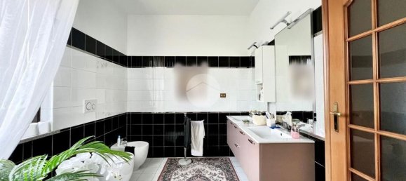 6 Schlafzimmer Villa in Avigliana, Italy, Nr. 318734 11