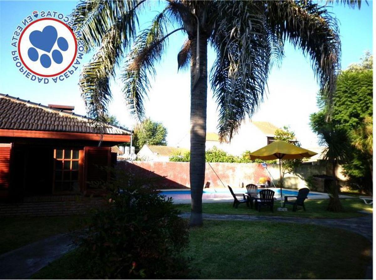 4 bedrooms House in Esteban Echeverria, Argentina No. 434