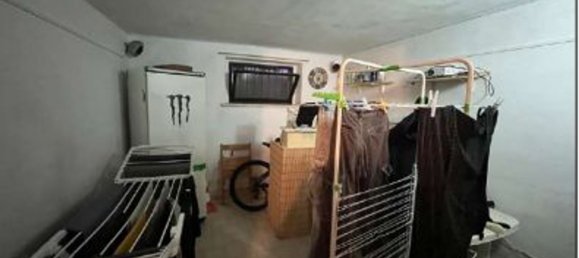 2-salle Appartement à Porto Mantovano, Italy No. 314754 14