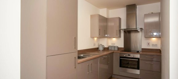 1 bedroom Apartment in Erith, United Kingdom No. 10942 10