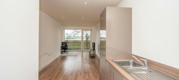 1 bedroom Apartment in Erith, United Kingdom No. 10942 8