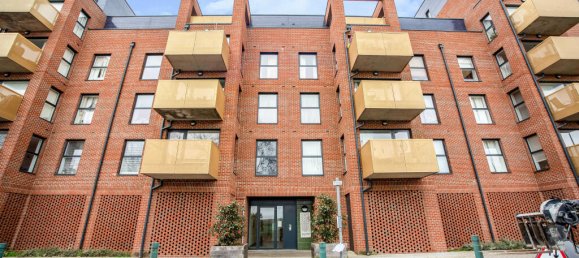 1 bedroom Apartment in Erith, United Kingdom No. 10942 3