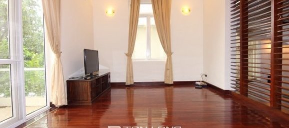 5 bedrooms Villa in Tay Ho, Vietnam No. 822 10