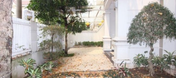 5 bedrooms Villa in Tay Ho, Vietnam No. 822 16