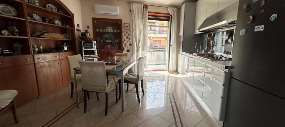 Apartamento de 4 habitaciónes en Naples, Italy No. 131554 12