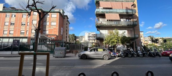 Apartamento de 4 habitaciónes en Naples, Italy No. 131554 6