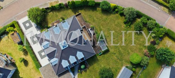 Villa de 6 dormitorios en Hildesheim, Germany No. 239327 3