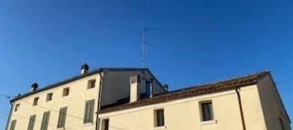 8 rooms House in Bondeno, Italy No. 172329 2